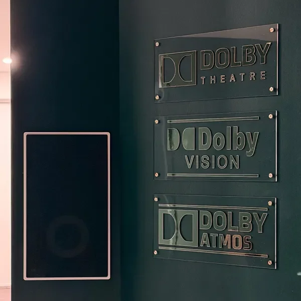 ป้าย Dolby Atmos: ของตกแต่งโฮม - Home Cinema Dolby Atmos บทวิจารณ์และราคา